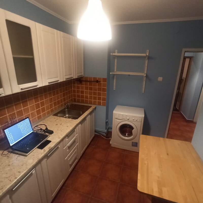 Drumul Taberei, zona Valea Ialomitei fix langa statia de metrou