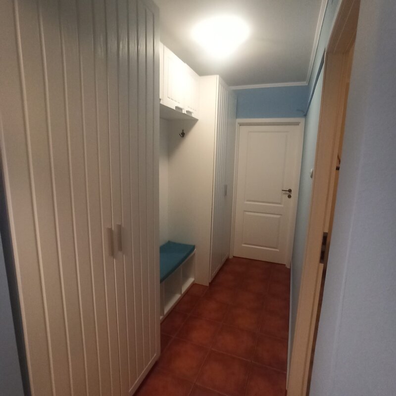 Drumul Taberei, zona Valea Ialomitei fix langa statia de metrou
